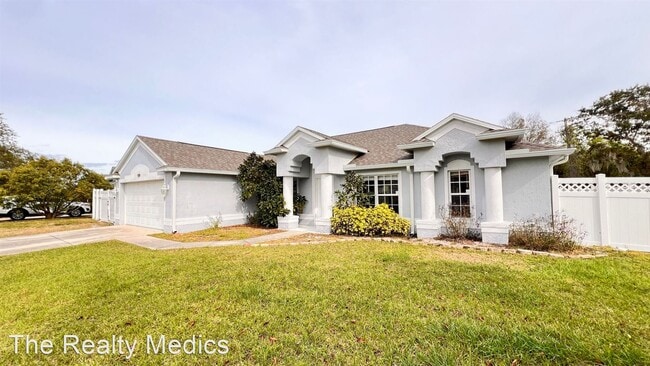 Building Photo - 3 br, 2 bath House - 1553 Ross Dr