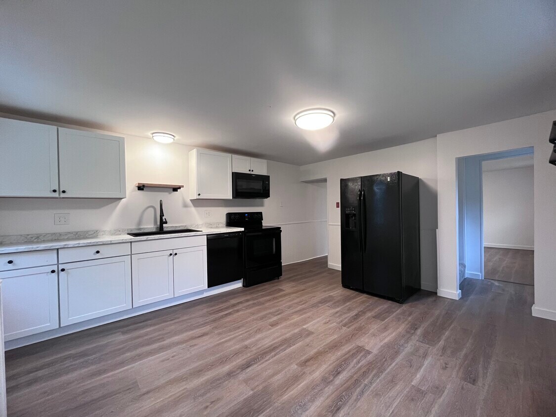Foto principal - 792 Mudgett Rd