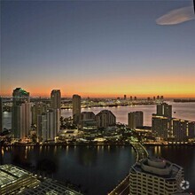 Building Photo - 950 Brickell Bay Dr