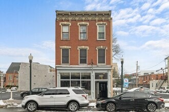 Building Photo - 1015 N 3rd St
