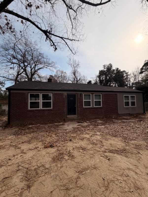 Foto del edificio - 5528 Cabot Ave