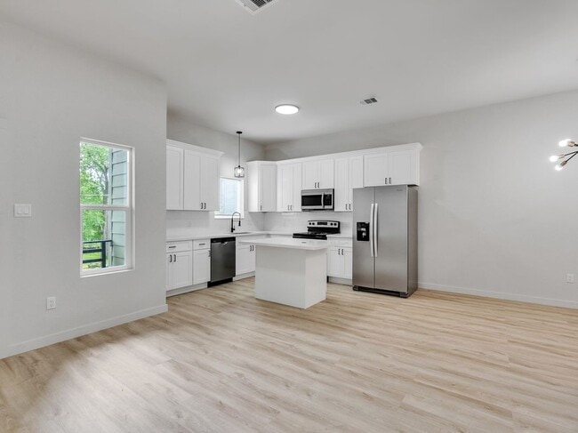 Foto del edificio - 9709 Cargill St