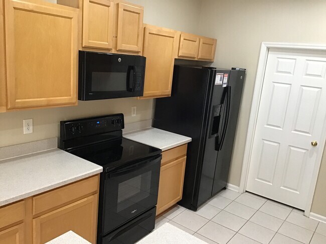 Foto del edificio - 671 Southland Ln