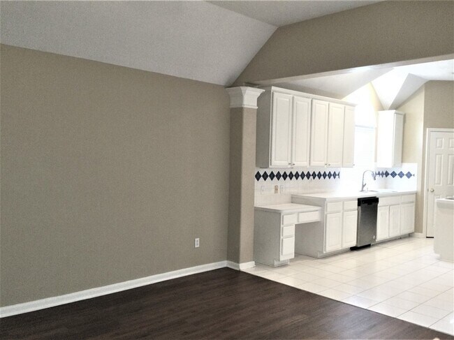 Foto del edificio - 15007 Red Cedar Bluff Ln