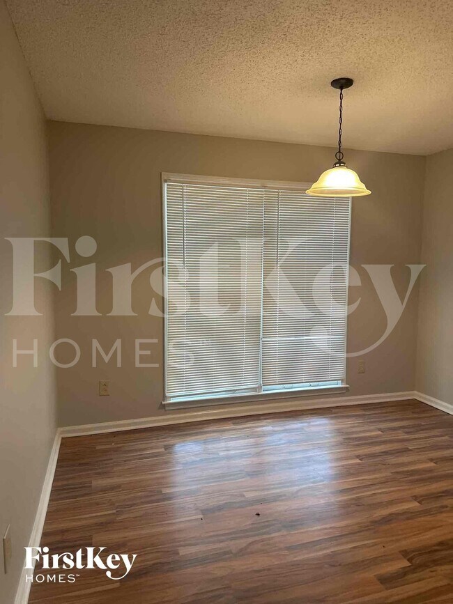 Foto del edificio - 1726 Hidden Acres Dr SW