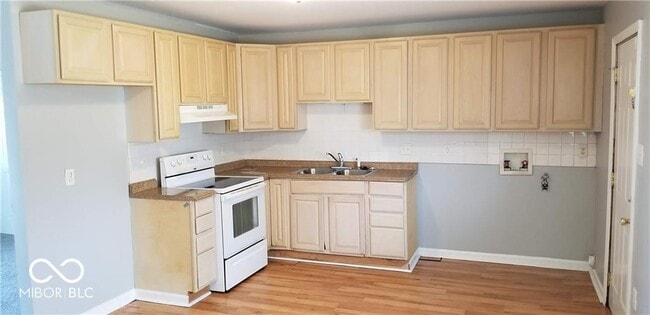 Foto del edificio - 4026 Baker Dr
