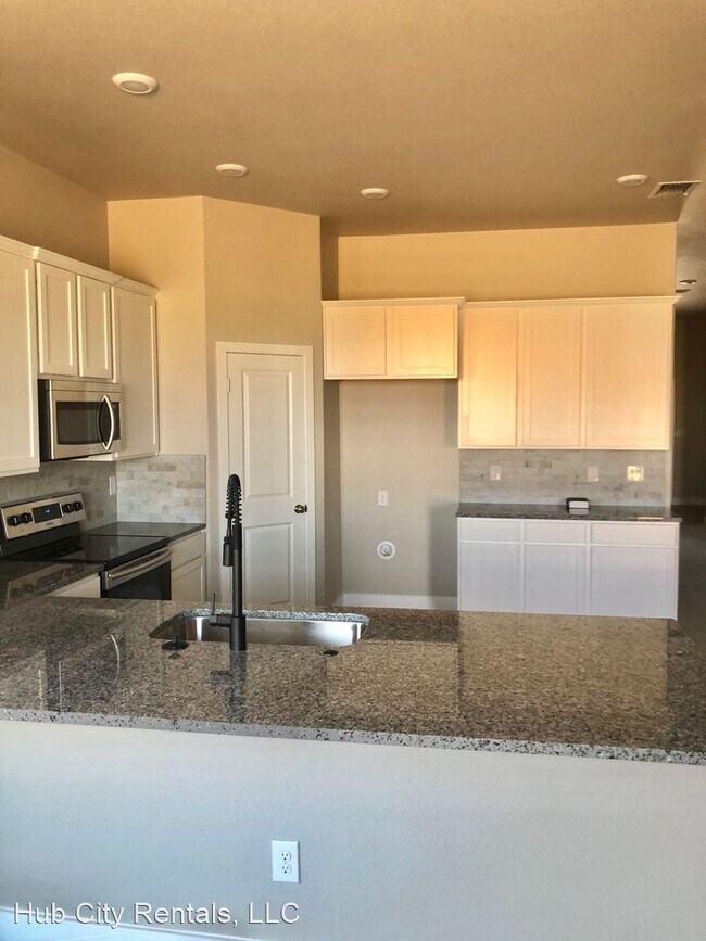 Foto del edificio - 4 br, 2 bath House - 14118 Ave W