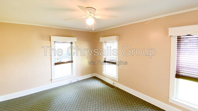 Building Photo - 1319 W Madison St