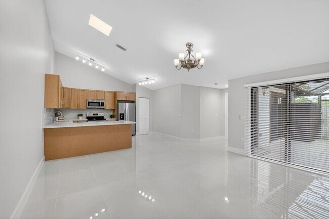 Building Photo - 9939 Boca Gardens Trail