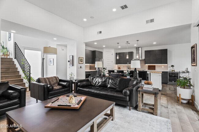 Building Photo - 3615 N Nicosia Cir