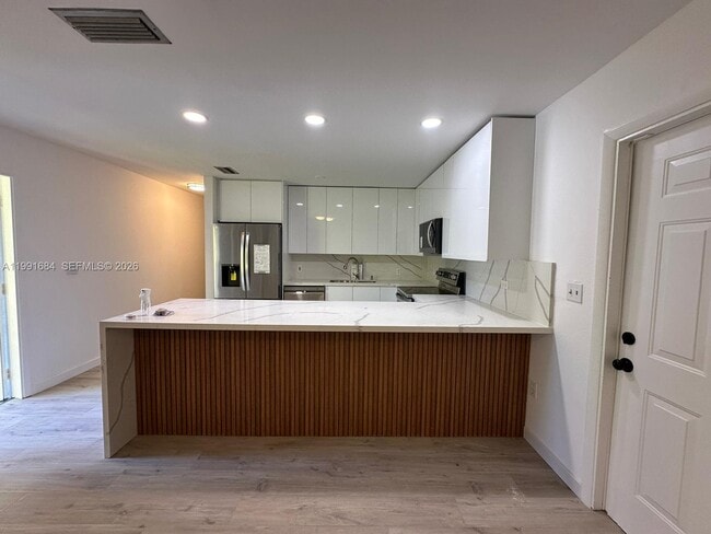 Foto del edificio - 3755 Oak Ave