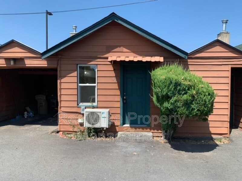 Foto principal - 707 NE 6th St