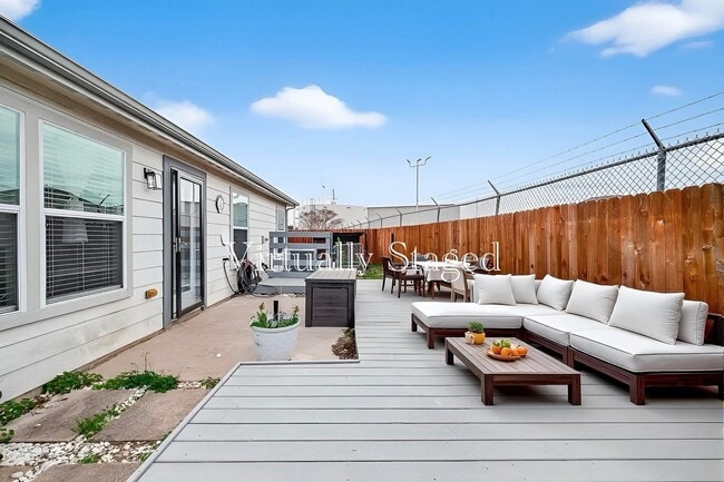 Foto del edificio - 20610 Moonrise River Ln