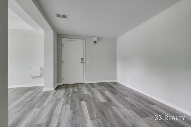 Foto del edificio - 530 N Walnut Ave