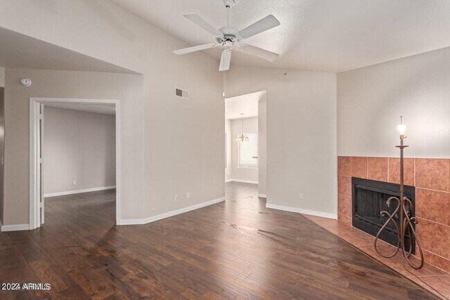 Building Photo - 7008 E Gold Dust Ave