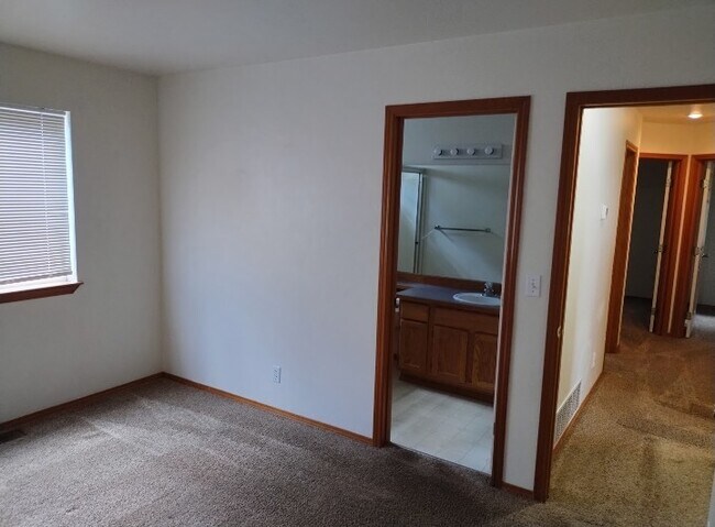Foto del edificio - 5769 N Lachaise Ln