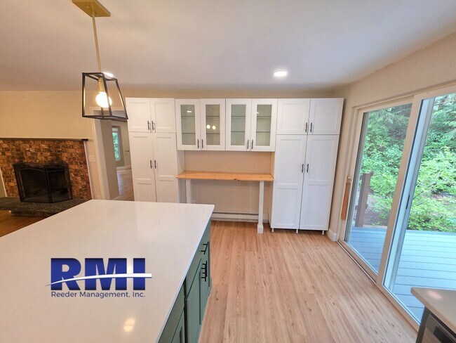 Foto del edificio - 9805 Lilly Pond Ln SW