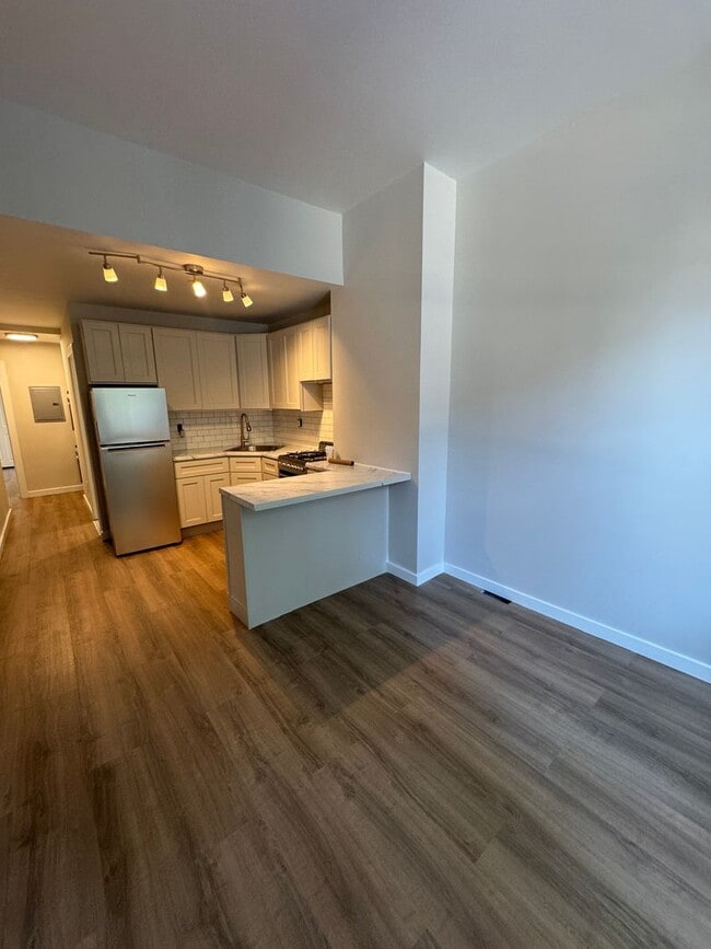 Photo - 1839 Master St Apartment