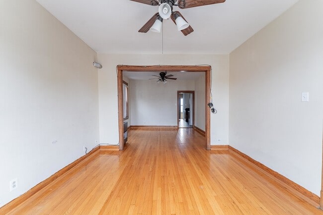 Foto del edificio - 2104 S 49th Ave