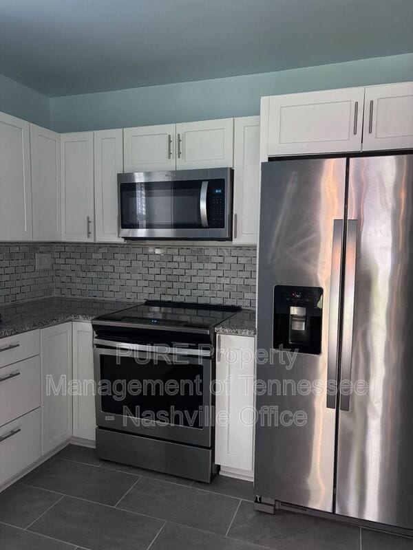 Foto del edificio - 3715 Hilltop Ln