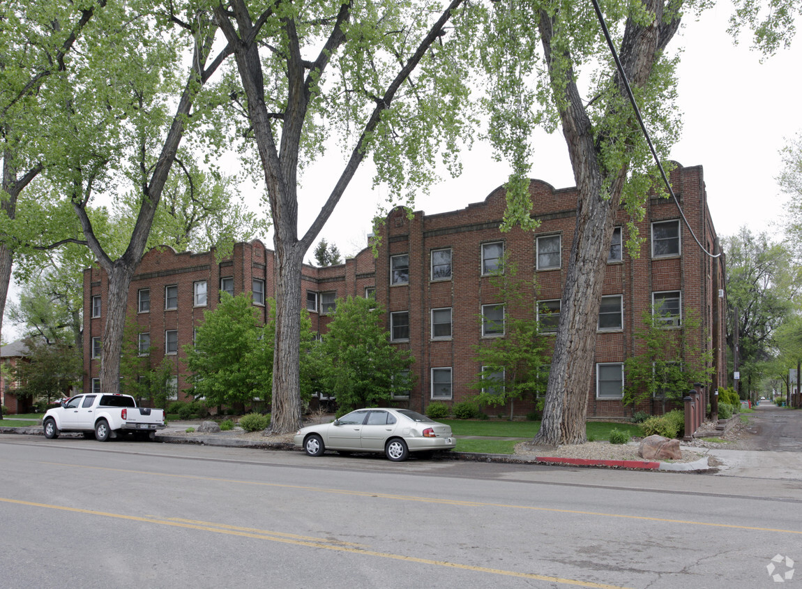 Primary Photo - Kensington Place Estates