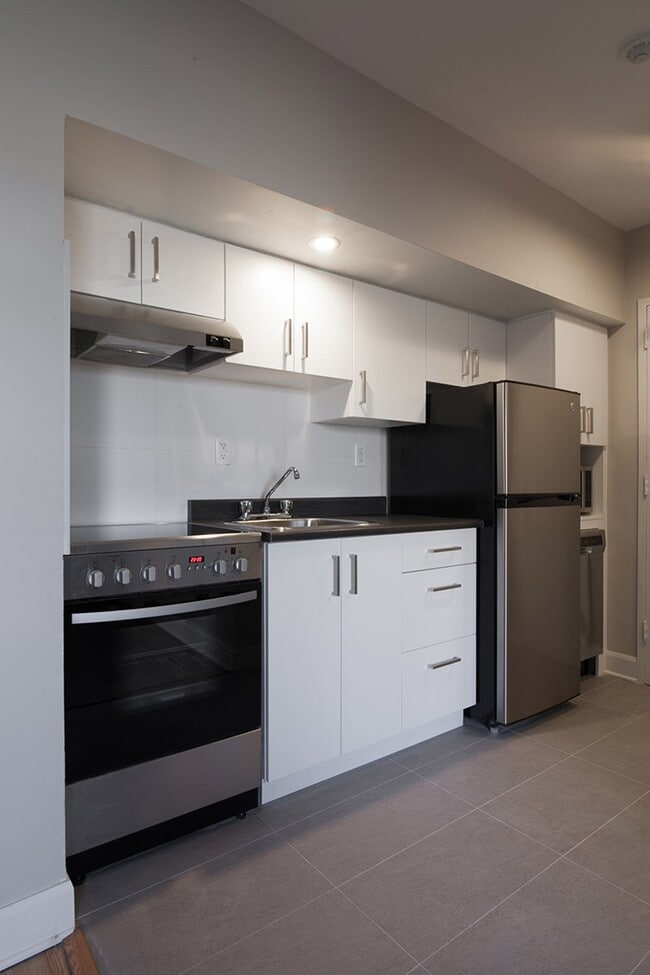 Building Photo - 3455 Rue Aylmer