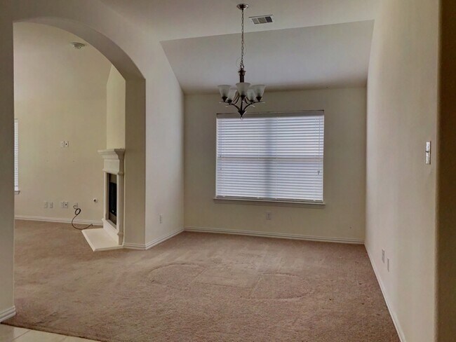 Foto del edificio - 9230 Monarch Field Ln