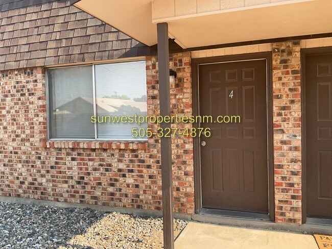 Building Photo - 1631 N Farmington Ave