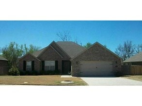 Building Photo - 3501 SW Briar Creek Ave
