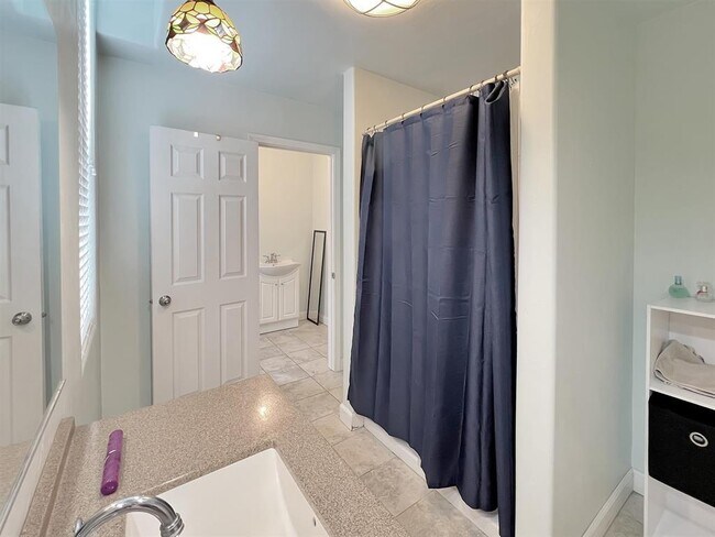 Foto del edificio - 612 12th Ave