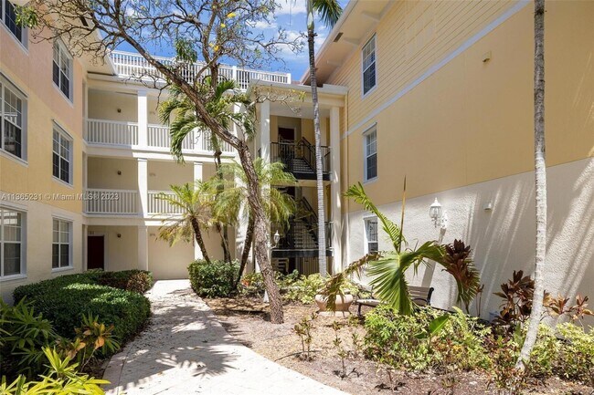 Building Photo - 224 Murcia Dr