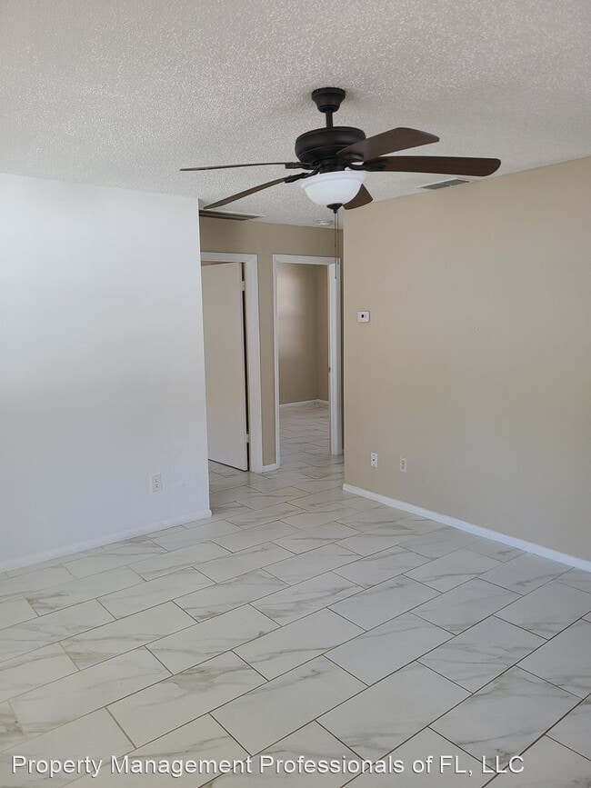 Building Photo - 2 br, 1 bath House - 7397 34th St N