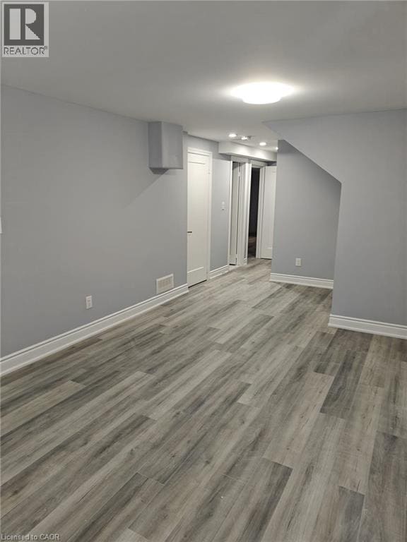 Building Photo - 28 Crossmore Cres