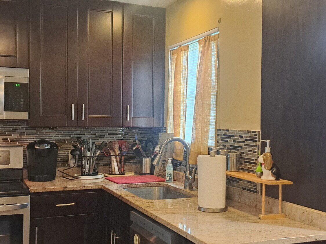 Foto del edificio - 6708 Drylog St