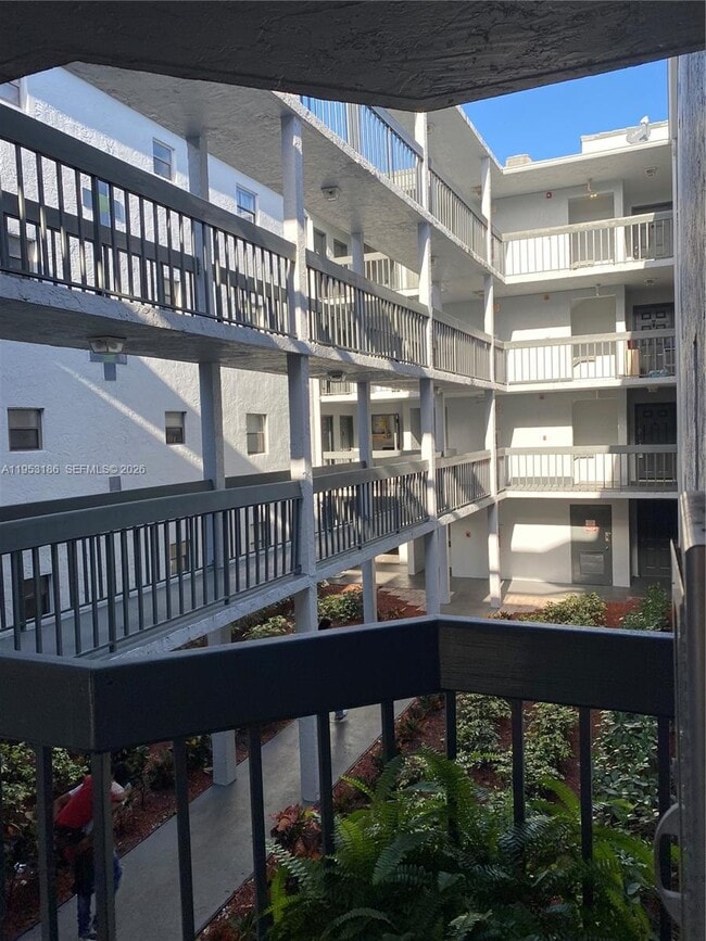 Foto del edificio - 1720 N Congress Ave