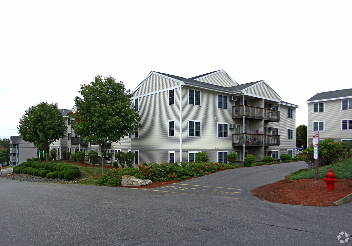 Primary Photo - Residences at Summit Pointe