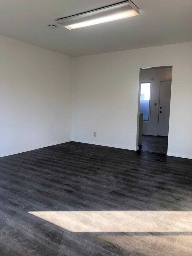 Foto del edificio - 3040 Evelyn Ave