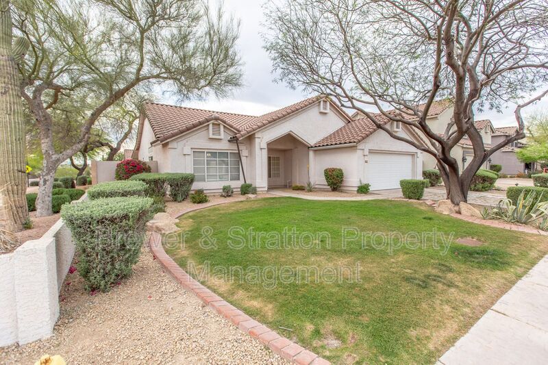 Foto principal - 6004 E Sierra Blanca St