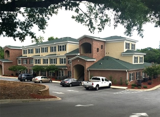 Building Photo - Highland Park Apartments