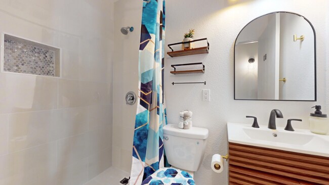 Foto del edificio - 7901 Aplin Ave