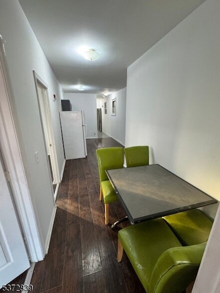 Foto del edificio - 1165 E State St