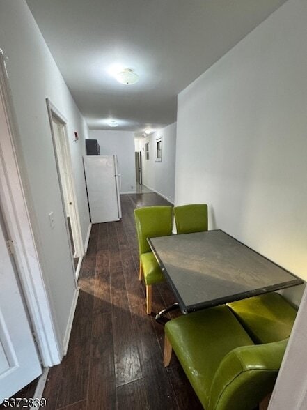 Building Photo - 1165 E State St