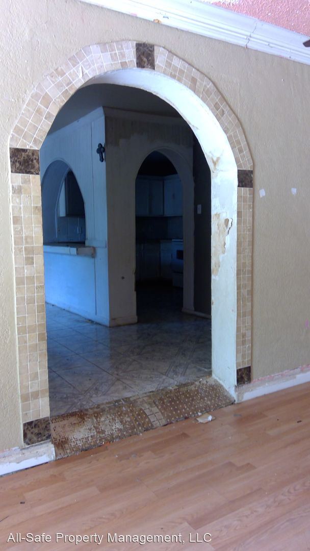 Foto del edificio - 3 br, 1 bath House - 9031 Port Shire
