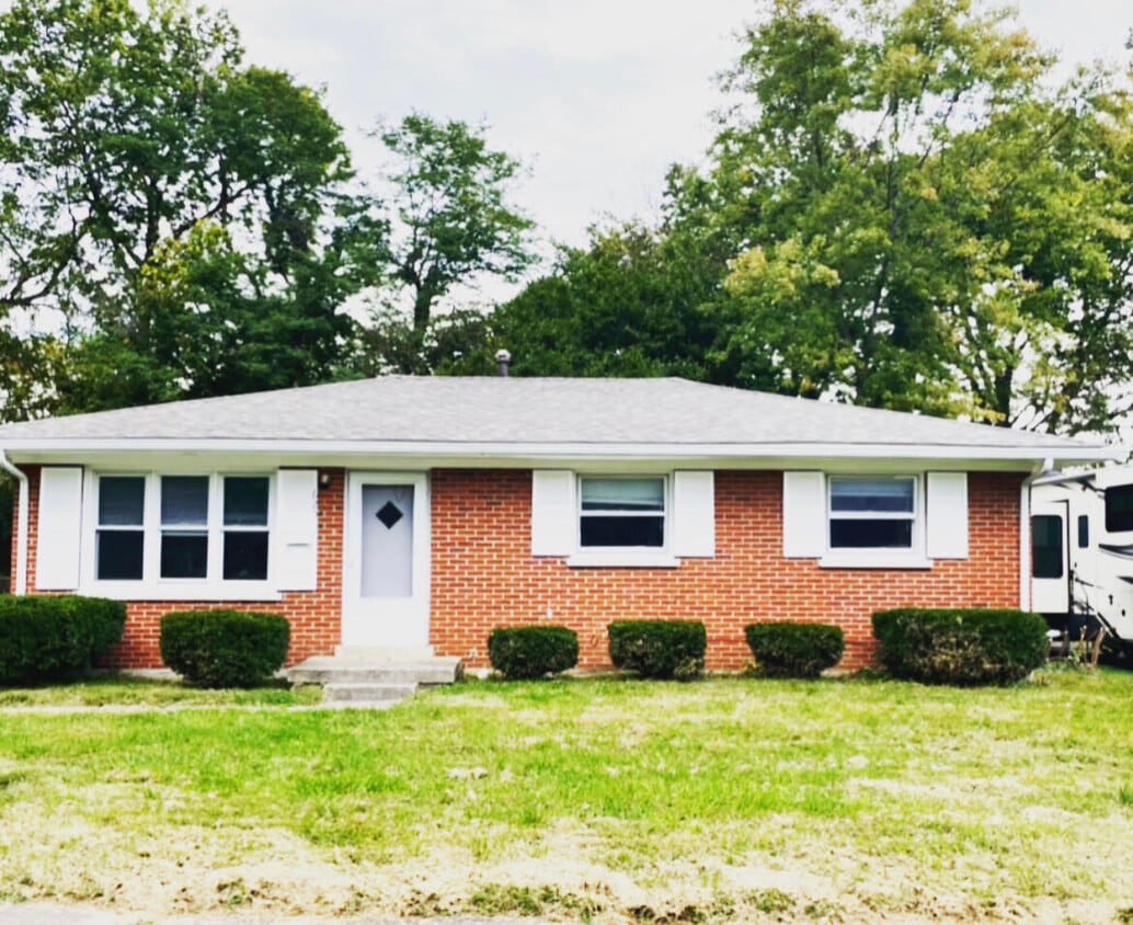 Photo - 625 Lisa Ct (Lexington, KY)