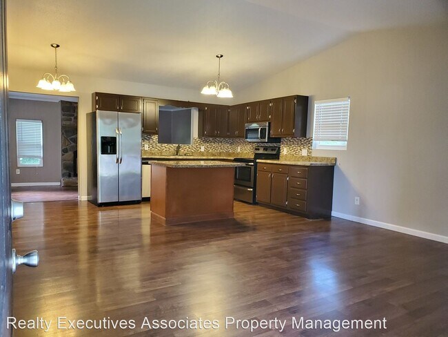 Foto del edificio - 3 br, 1.5 bath House - 5717 Montina Road