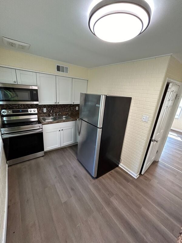 Foto del edificio - 406 Plaza Ave