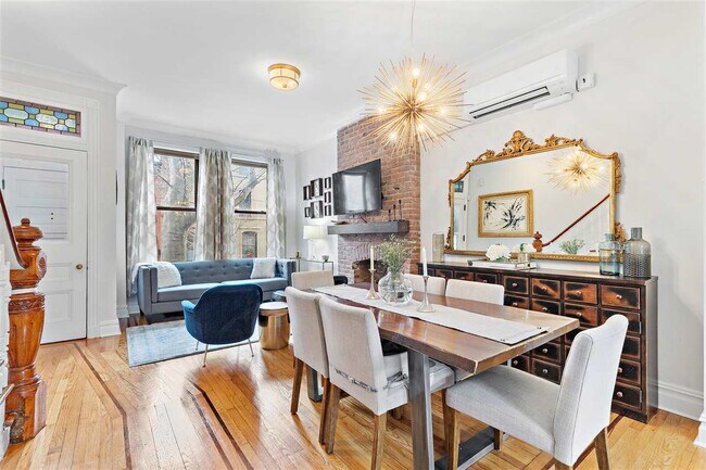 Foto del edificio - 721 Park Ave