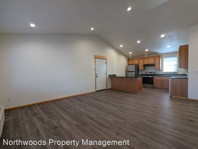 Building Photo - 3 br, 2 bath House - 1331 Garfield