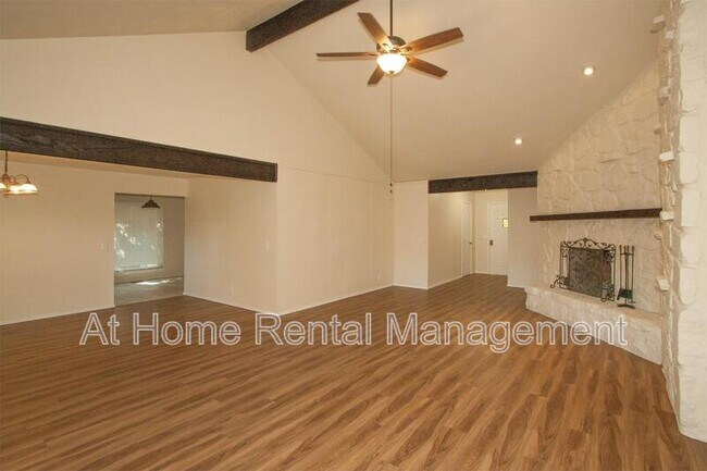 Foto del edificio - 7729 S 70th E Ave
