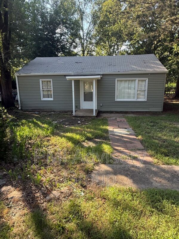Foto principal - 316 SE 34th St